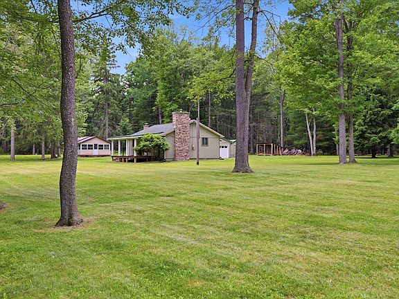 4th image of 1049 Blue Ridge Rd