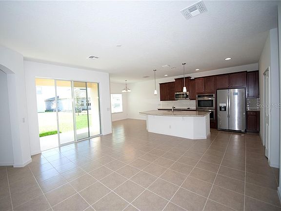 5th image of 1712 Hawksbill Ln