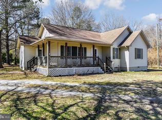 25 Forest Grove Rd, Colonial Beach, VA 22443