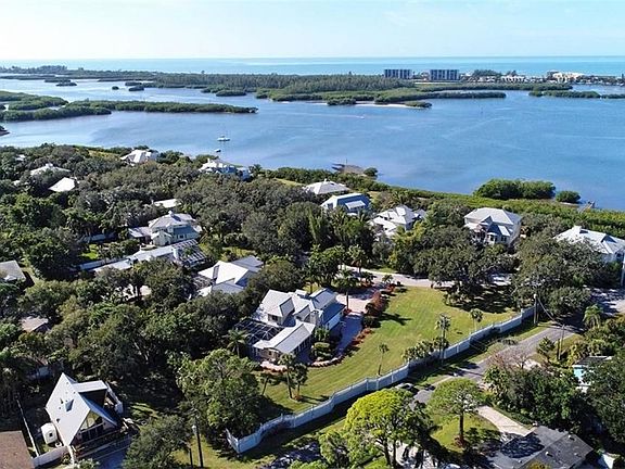 2nd image of 8870 Fishermens Bay Dr