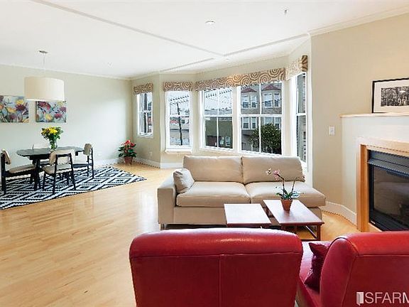 3rd image of 146 Connecticut St APT 2