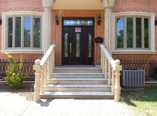 6468 229th St, Oakland Gardens, NY 11364