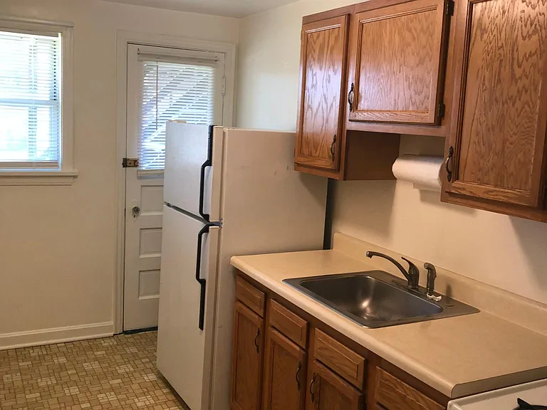 321 Aidyl Ave #1 — Photo 3