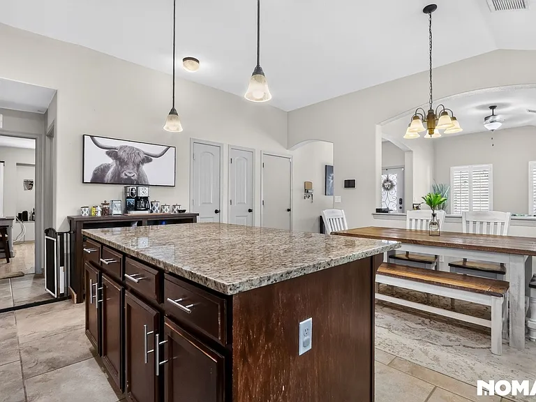 12485 Chamberlain Dr — Photo 12