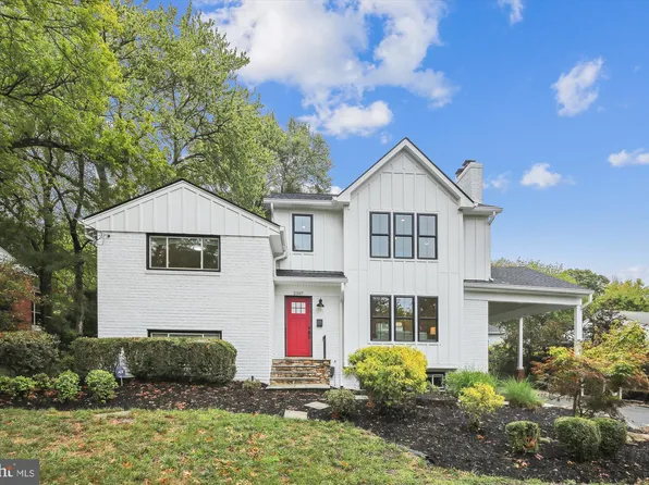 2307 Barbour Rd, Falls Church, VA 22043