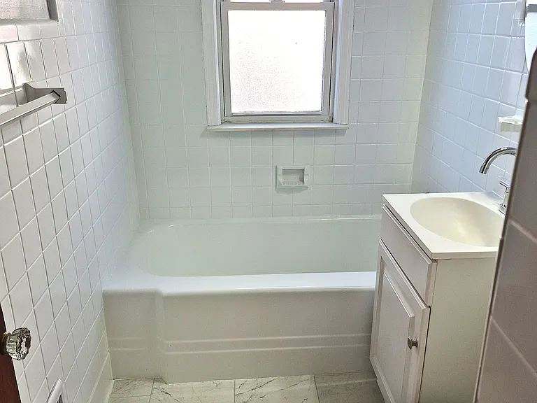 1069 Mulberry St — Photo 17