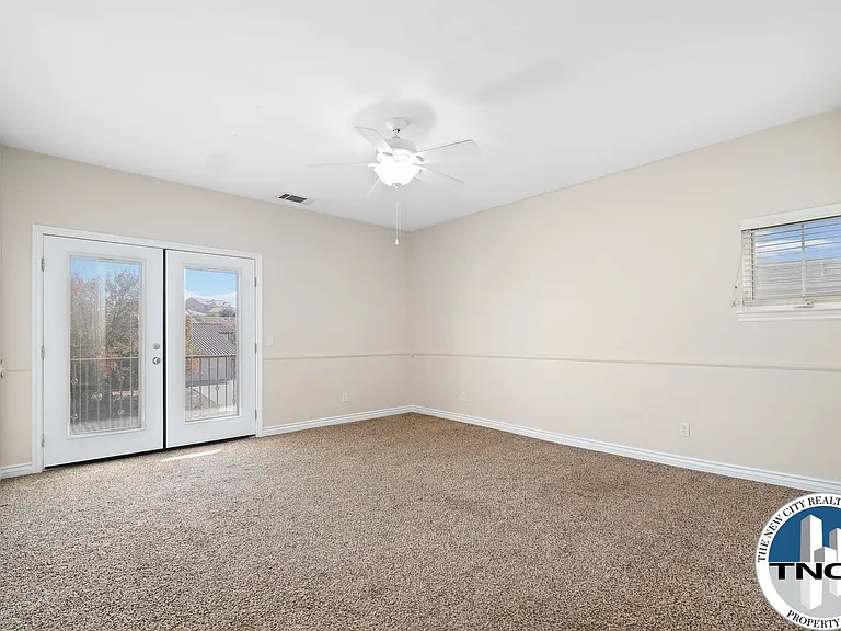 17998 Vista Point Dr — Photo 27