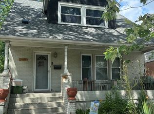 24857 Landau St, Center Line, MI 48015