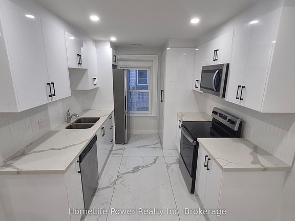 5th image of 35 Wellington St #2U