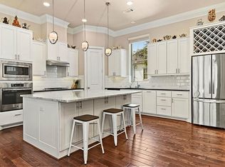 736 Yale St #B, Houston, TX 77007