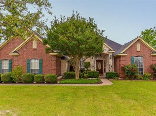 1111 Trophy Ct E, Midlothian, TX 76065