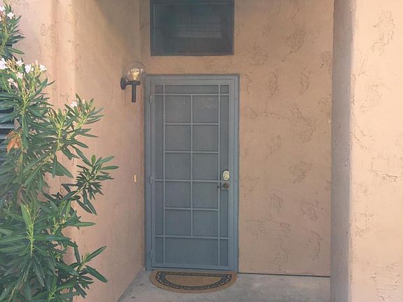 3rd image of 5497 N Via Del Arbolito