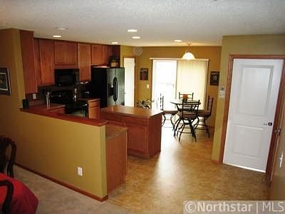 2nd image of 928 Ledgestone Dr