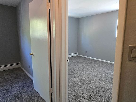 5th image of 894 Mohawk Trl APT 6