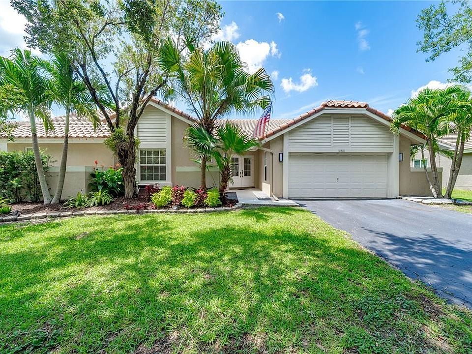 1st image of 10420 NW 18th Drive