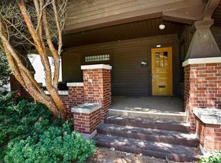 1718 Oxford St, Rockford, IL 61103