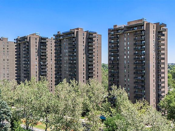 2nd image of 480 S Marion St Parkway #1301