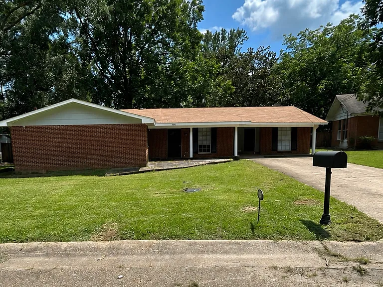 4953 Rosehaven Dr — Photo 1