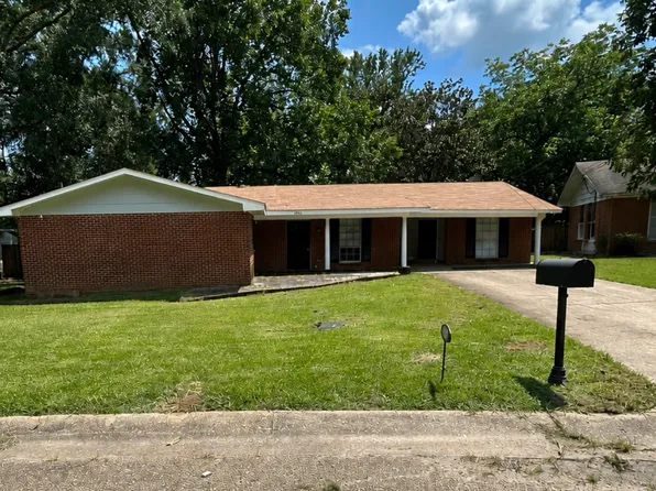 4953 Rosehaven Dr, Jackson, MS 39209