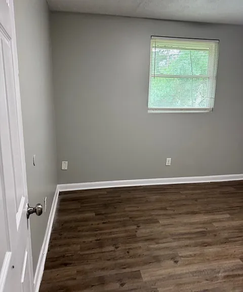 1722 Coker Ave — Photo 3