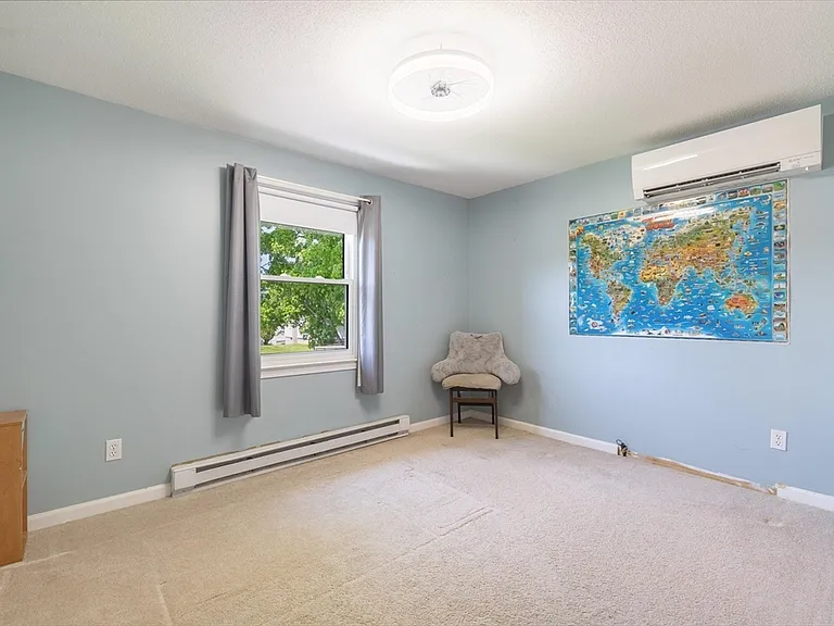 24 Hickory St — Photo 22