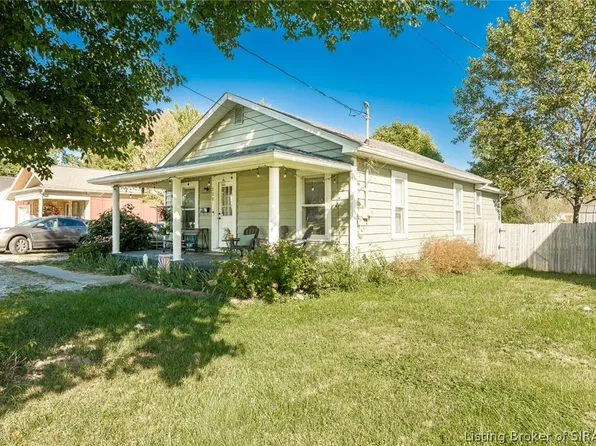 238 E Main Street, Austin, IN 47102