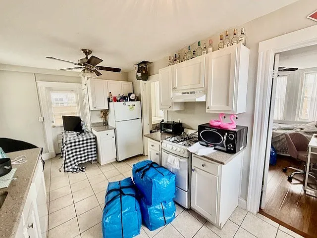 3 bed, 9999 sqft, $4,575 — Photo 2