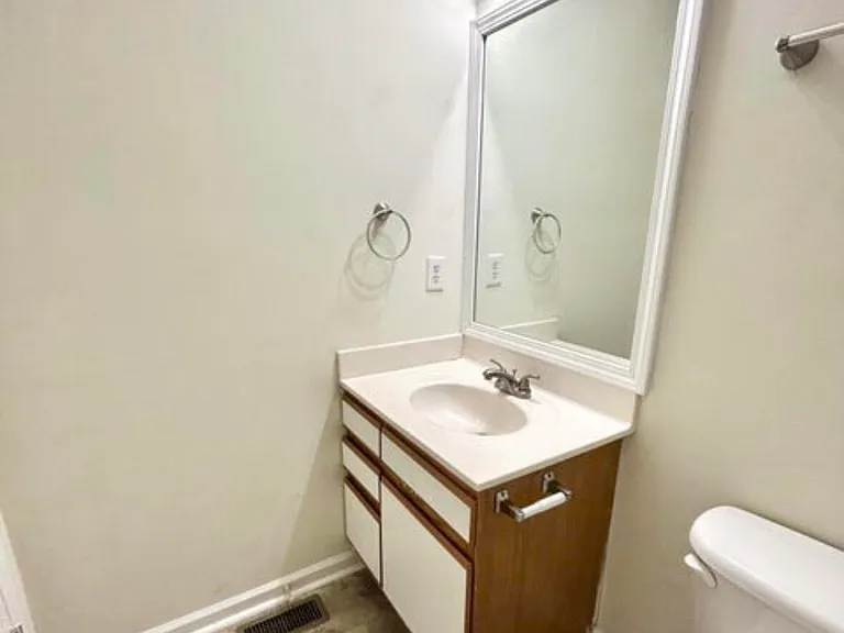 4205 Williamsbrook Ln #B — Photo 20