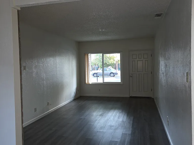 10952 Gadsten Way — Photo 14