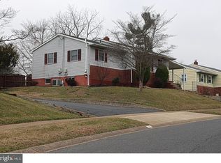 12 Phyllis Dr, Newark, DE 19711