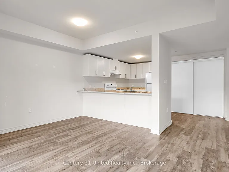 82 Munroe St #106 — Photo 21