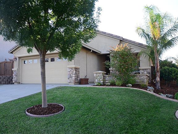 2nd image of 2252 Lariat Ln