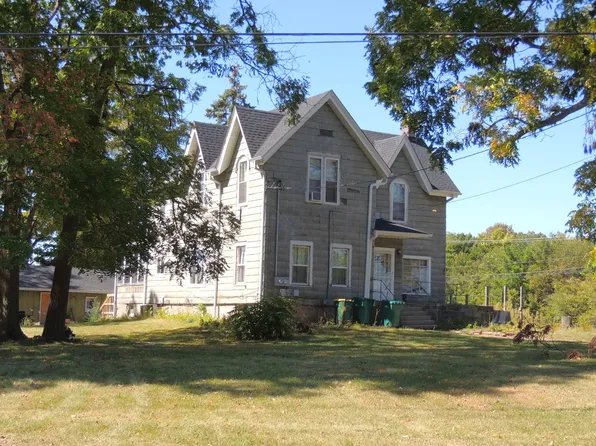 2110 Coltonville Rd, Sycamore, IL 60178