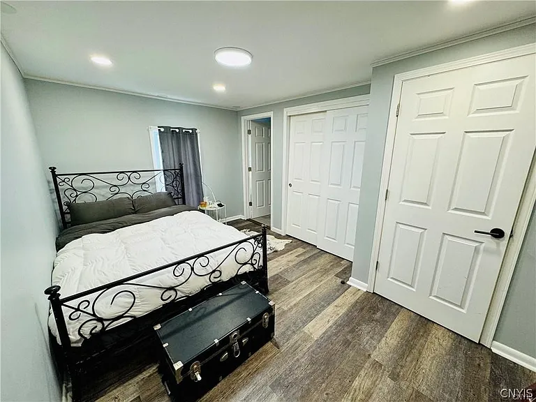 415 Franklin St — Photo 12