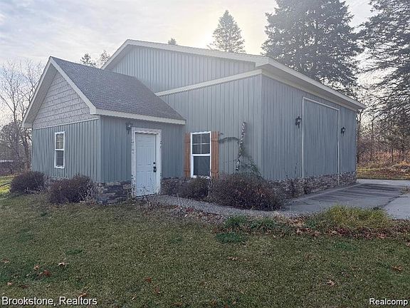 3rd image of 2248 Granger Rd