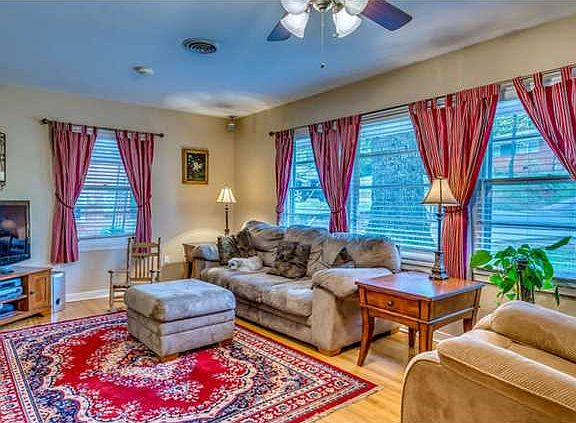 2nd image of 223 Forest Hills Dr