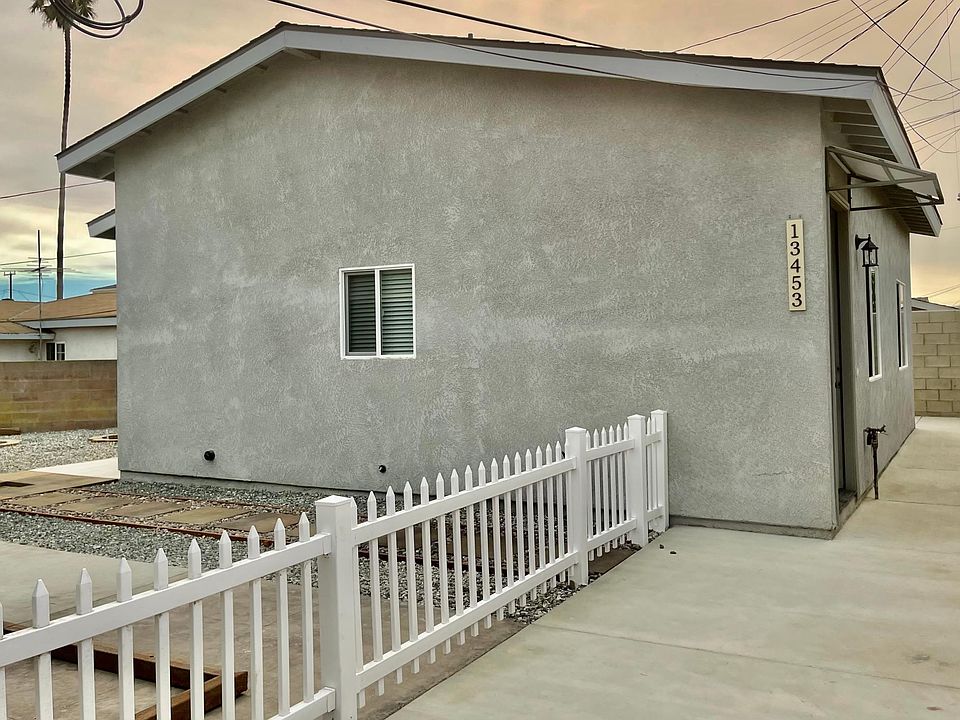 1st image of 13451 Siskiyou St