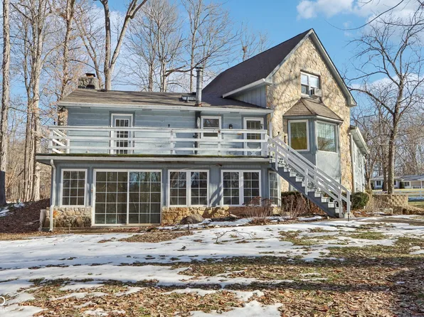 9706 N Glen Dr, Mooresville, IN 46158