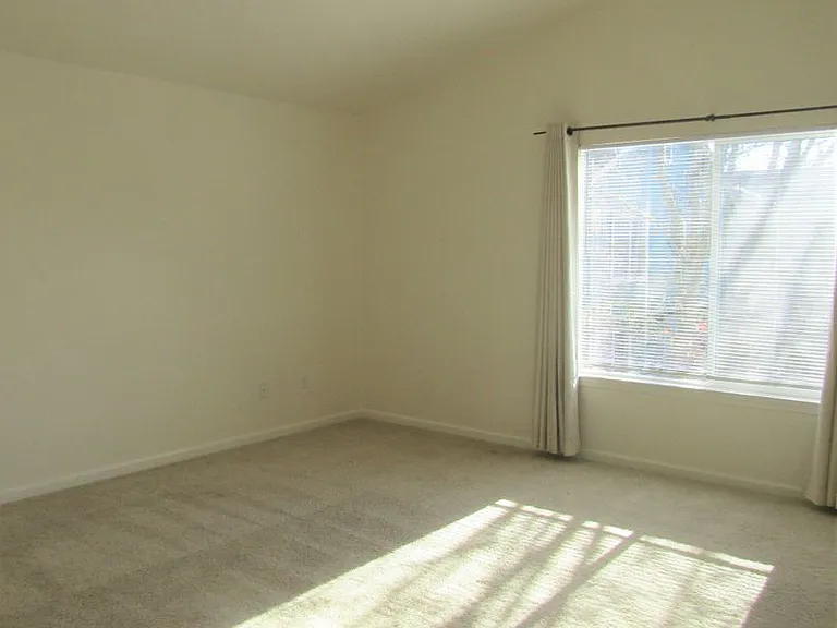 8457 Old Oak Rd — Photo 7