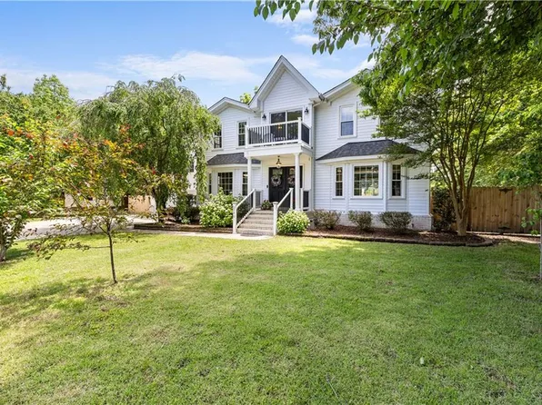 2740 Duckwood Ct, Suffolk, VA 23435