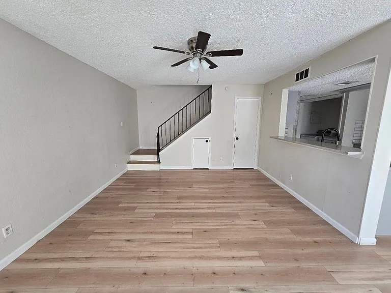 5640 Birchmont Dr #C — Photo 10