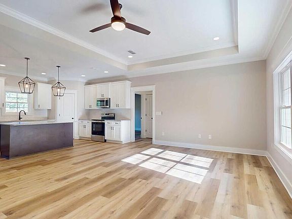 5th image of 1705 Gatewood Cir SW