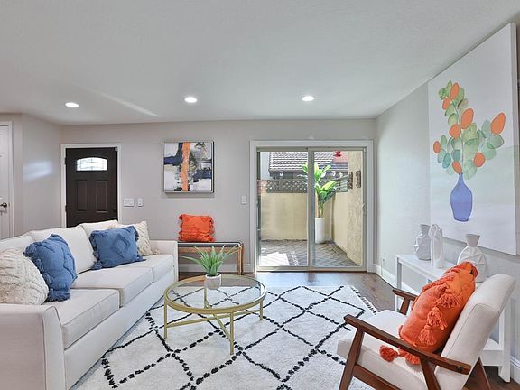 5th image of 2318 Meadowmont Dr