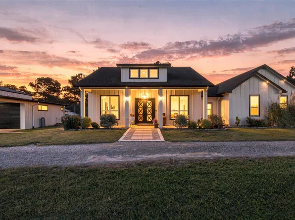 9879 Stone Ranch Blvd, Montgomery, TX 77316