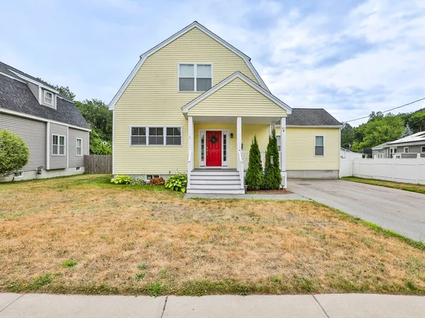 21 Gardner St #B, Salisbury, MA 01952