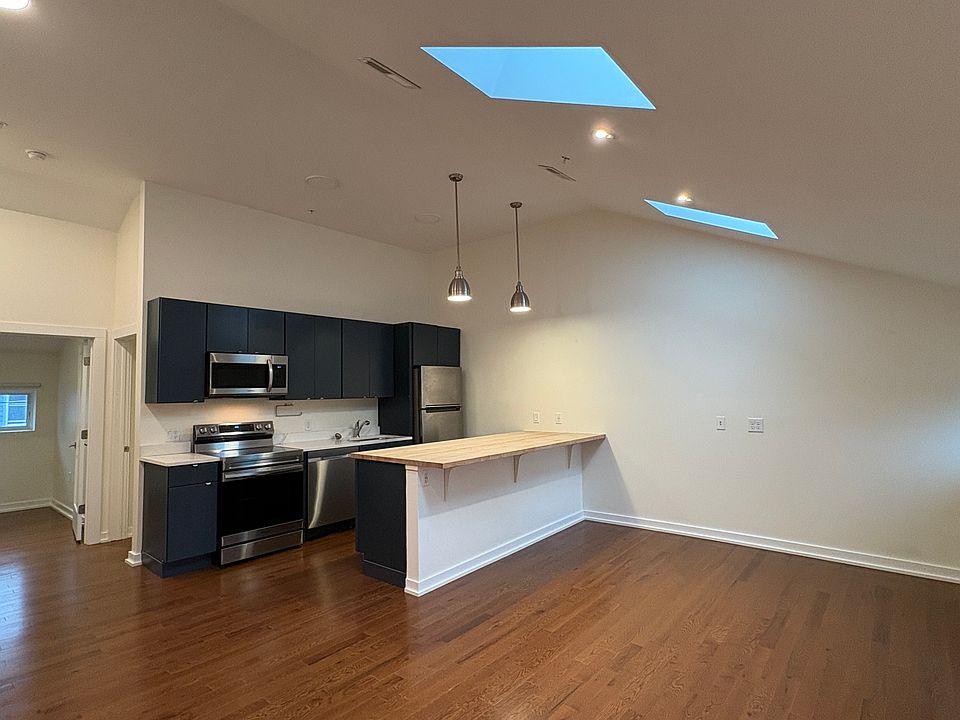 Living Area/Kitchen