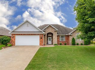 304 Camelot, Rogers, AR 72756