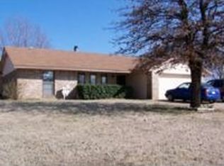 1417 Indian Dam Rd, Lahoma, OK 73754