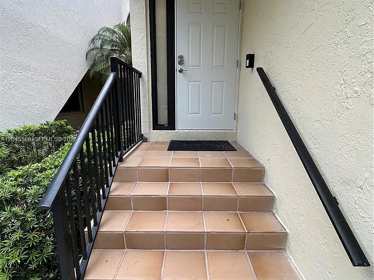 3345 Emerald Oaks Dr #106 — Photo 5