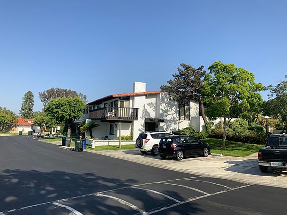 2nd image of 421 Vista Parada